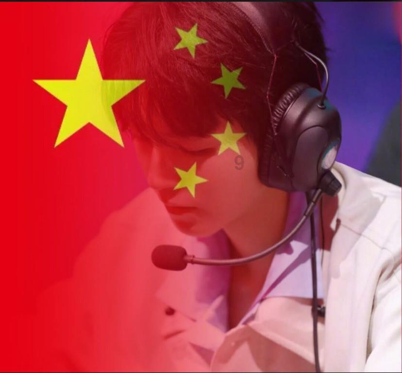 闪亮派对上的女孩